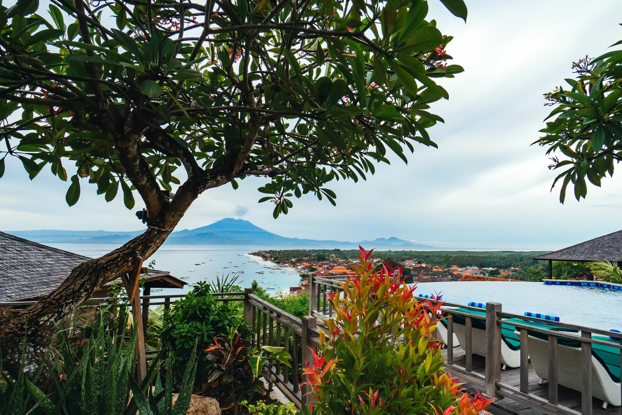 Jenggala Hill Hotel Nusa Lembongan  Bagian luar foto